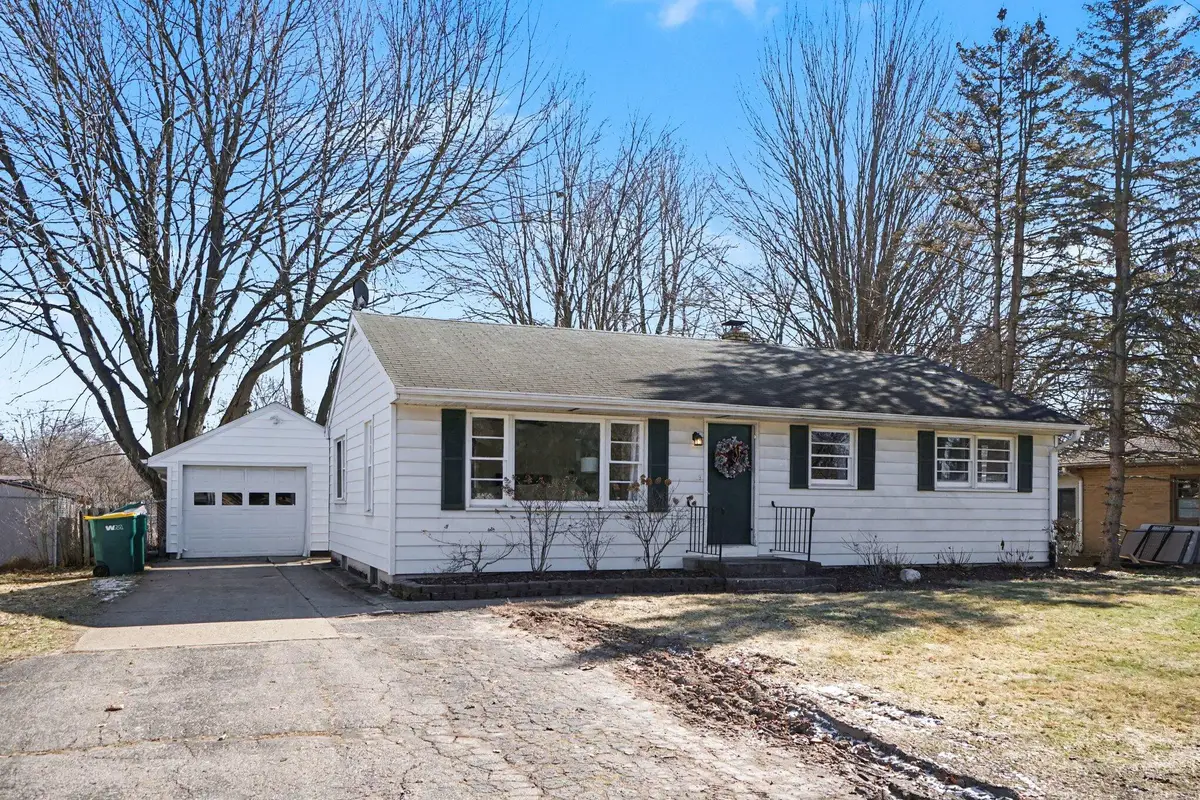 6909 Oakland Drive, Portage, MI 49024 - #1