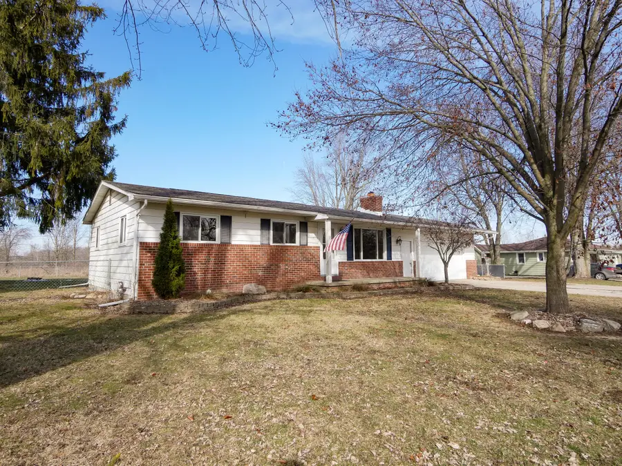 635 E Mill Street, Capac, MI 48014 - #3