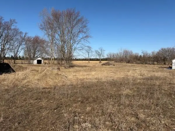 8910 Kraft Avenue Se, Caledonia, MI 49316