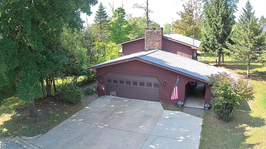 125 N Cedar Street, Evart, MI 49631 - #2