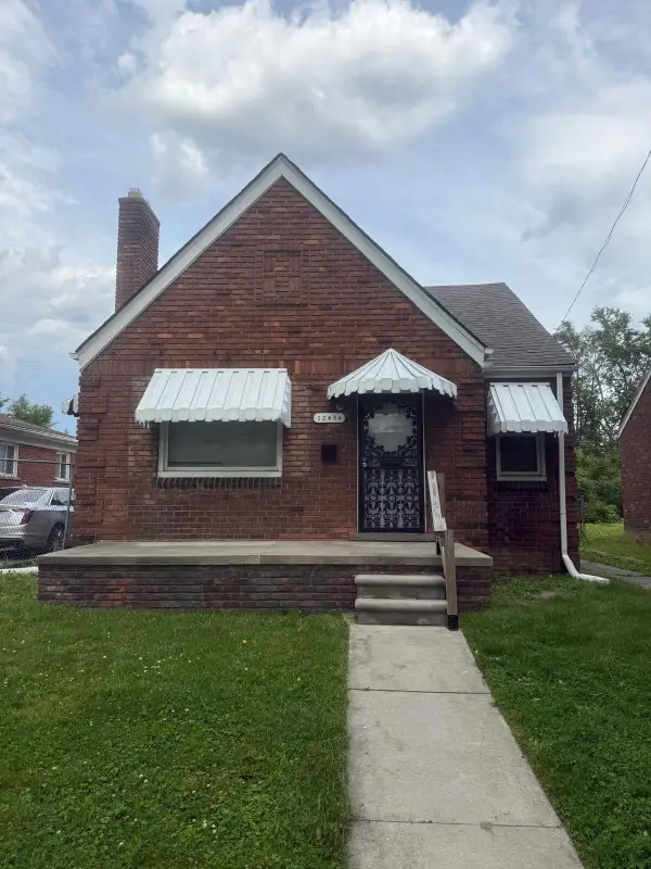 12656 Mettetal Street, Detroit, MI 48227