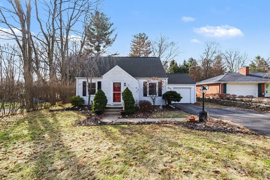 631 N Linden Street, Marshall, MI 49068 - #3