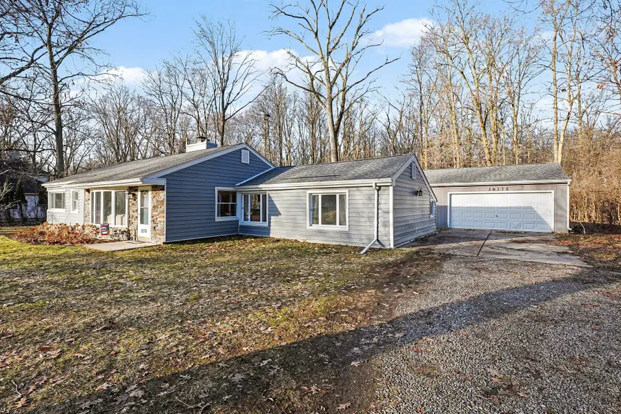 28375 Ranchwood Drive, Southfield, MI 48076 - #2