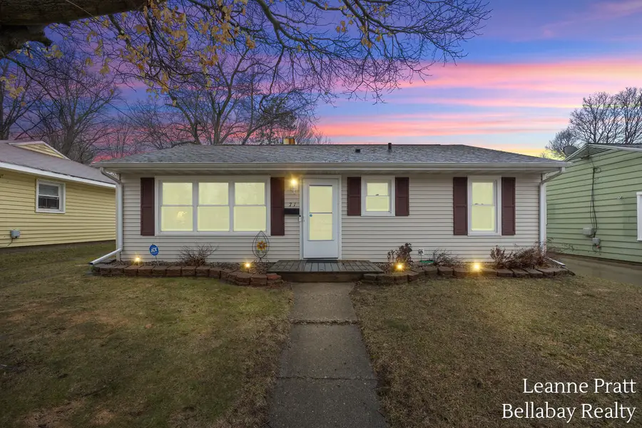 71 S Cedar Avenue, Battle Creek, MI 49037 - #2