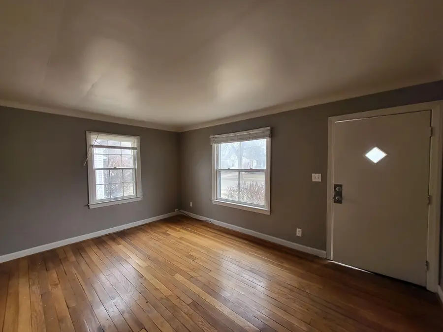 15335 Semrau Avenue, Eastpointe, MI 48021 - #3