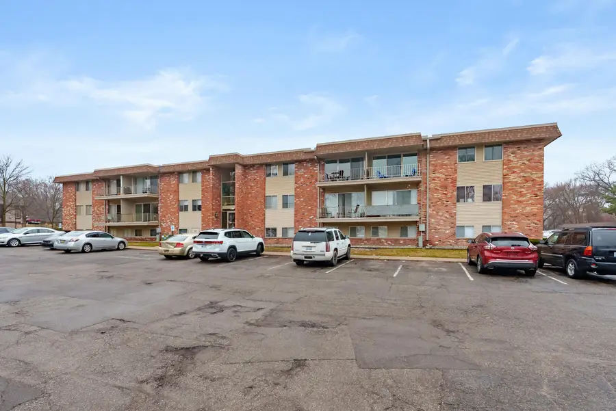 734 W Kilgore Road #208, Kalamazoo, MI 49008 - #3