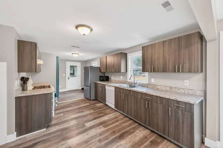 683 E Sternberg Road, Norton Shores, MI 49441 - #3