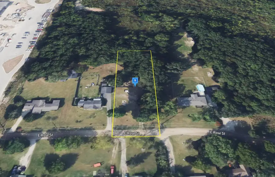 927 E Rose Street, Holly, MI 48442 - #2