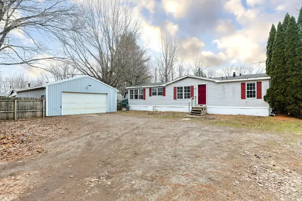 60123 Dailey Road, Dowagiac, MI 49047