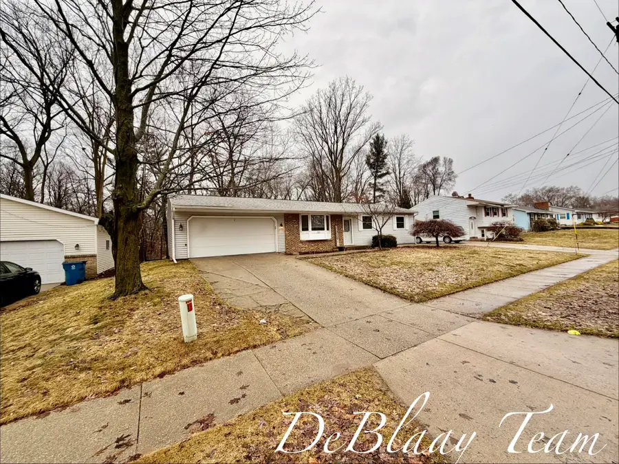 5583 Christie Avenue Se, Kentwood, MI 49508 - #3