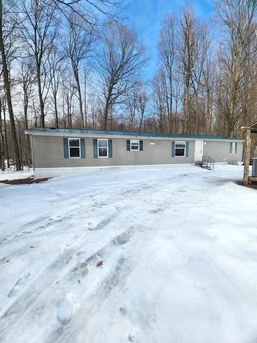 2332 W Houghton Lake Road #B, Lake City, MI 49651 - #2