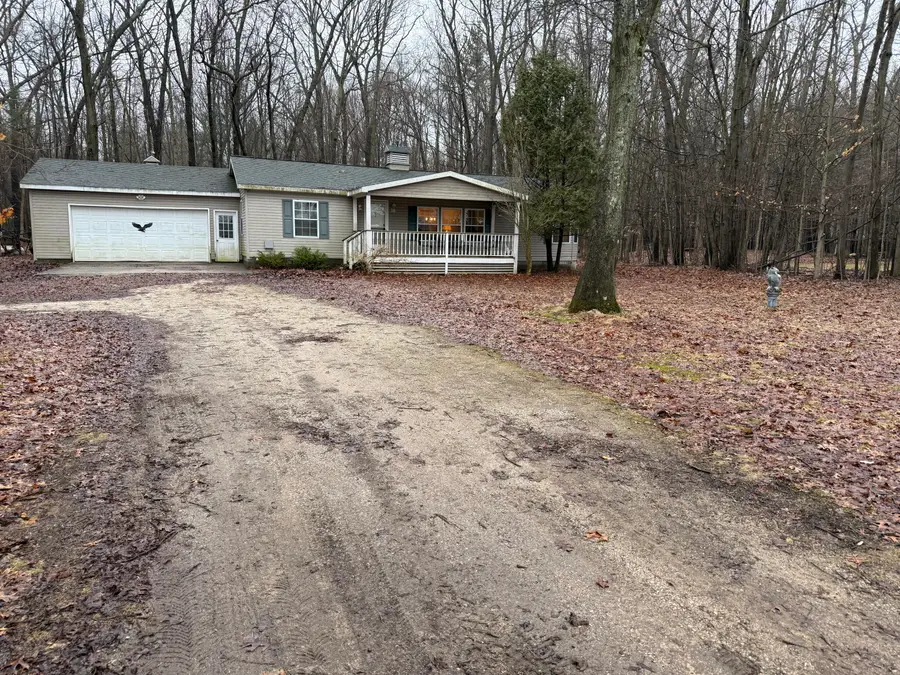 5305 Stanton Boulevard, Montague, MI 49437 - #2