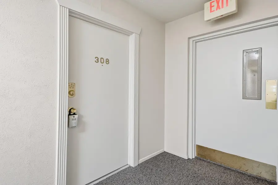 223 N Shore Drive #308, South Haven, MI 49090 - #3