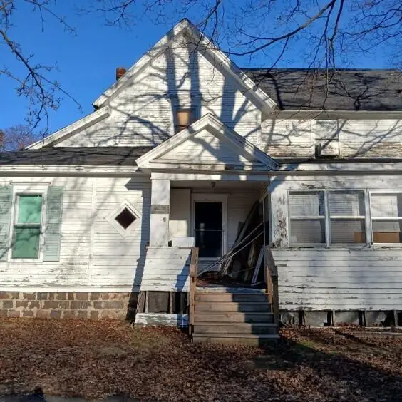 706 N Monroe Street, Albion, MI 49224 - #1