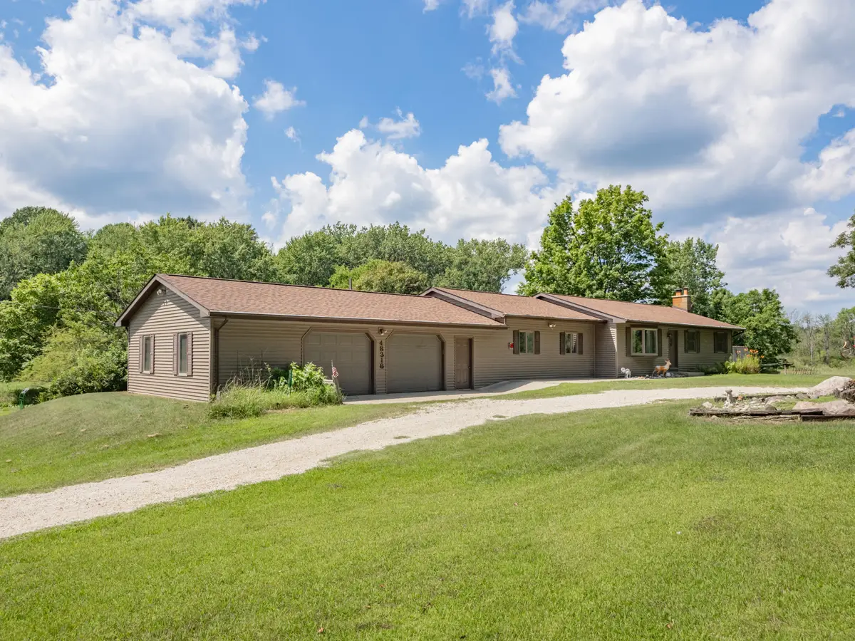 48316 County Road 384, Grand Junction, MI 49056 - #1