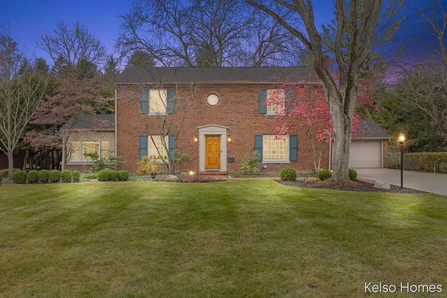 635 N Linden Street, Marshall, MI 49068 - #2