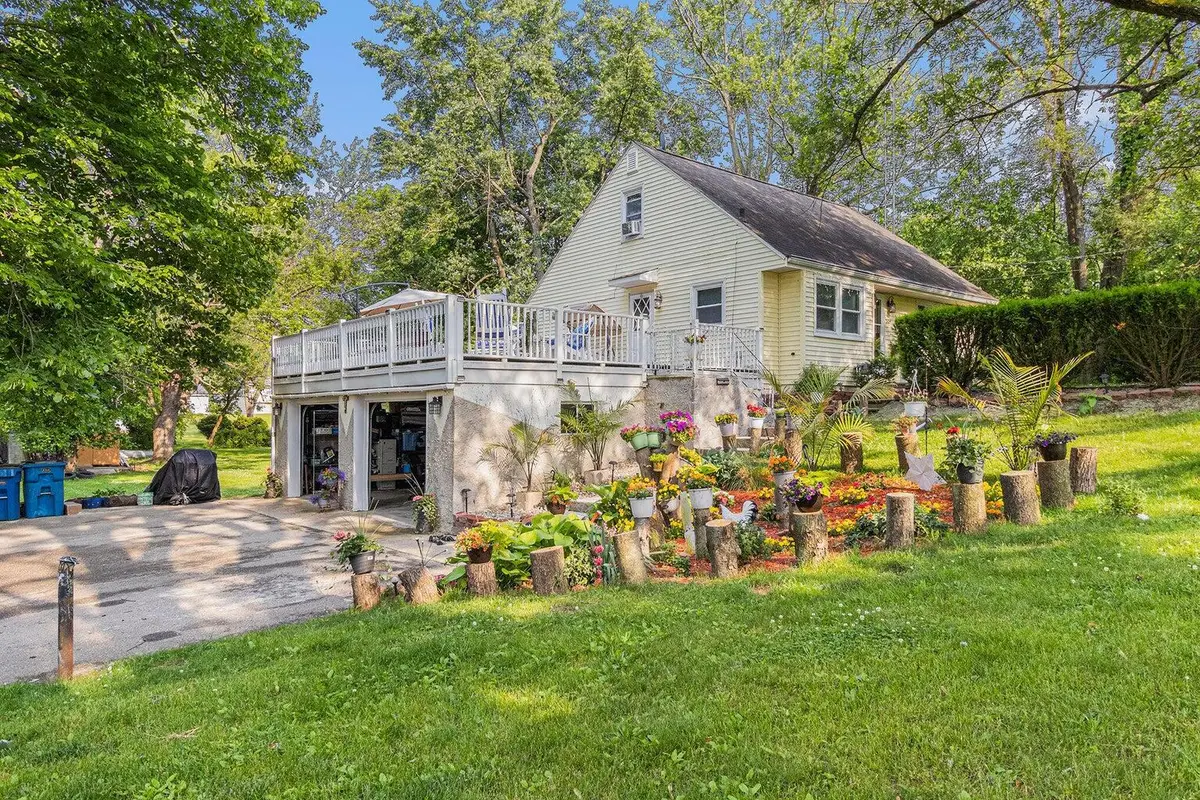 3104 Courtlandt Avenue, Kalamazoo, MI 49004 - #1