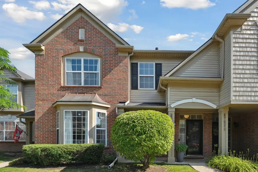 47628 Ormskirk Drive, Canton, MI 48188 - #2