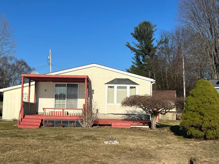 12515 S Rosemary Avenue, Grant, MI 49327 - #2