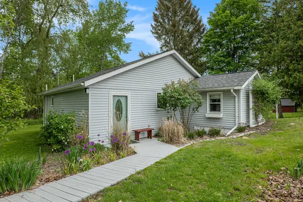 8808 E Pierce Road, Hesperia, MI 49421