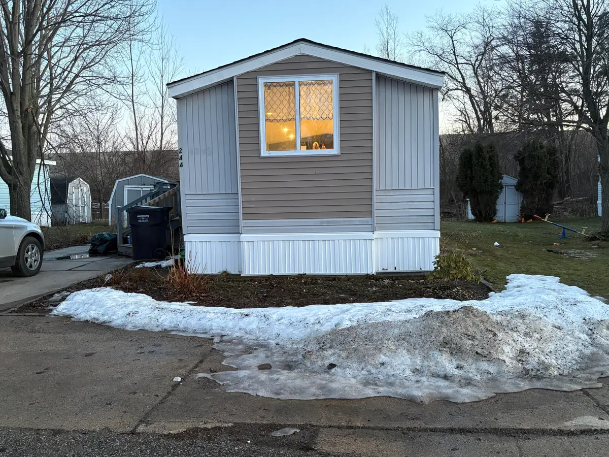 244 Piedmont Drive Se, Grand Rapids, MI 49548 - #1