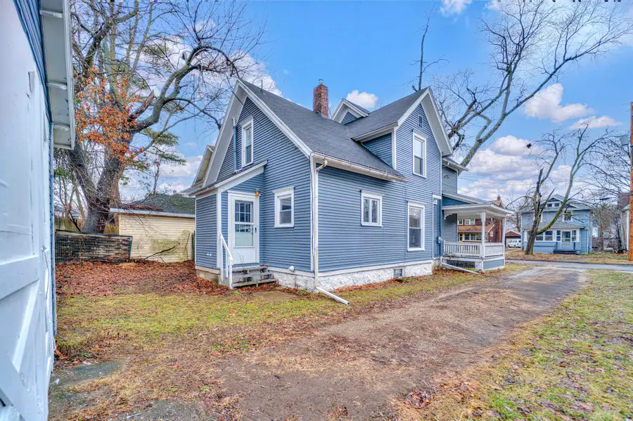 1019 Woodbridge Street, Jackson, MI 49203 - #2