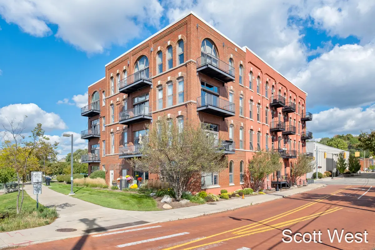 801 Monroe Avenue Nw #402, Grand Rapids, MI 49503 - #1