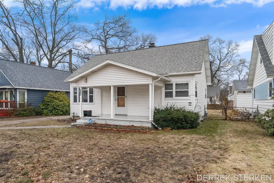 2437 Philo Avenue, Muskegon, MI 49441 - #2