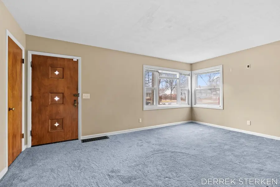 2437 Philo Avenue, Muskegon, MI 49441 - #3
