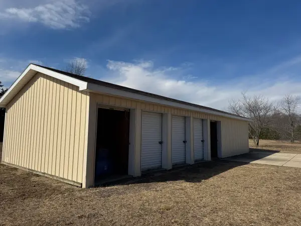 21414 W 6 Mile Road, Reed City, MI 49677