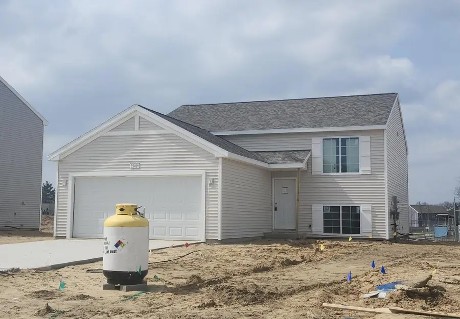 59018 Swenson Street, Mattawan, MI 49071 - #2