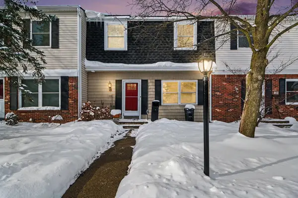 1208 Lear Court, Rochester Hills, MI 48307