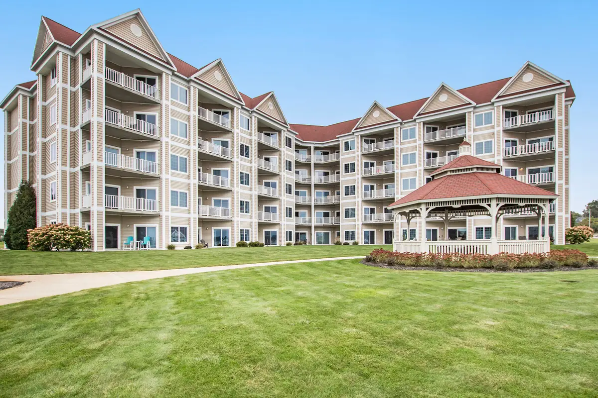 224 Lakeside Drive, Ludington, MI 49431 - #1