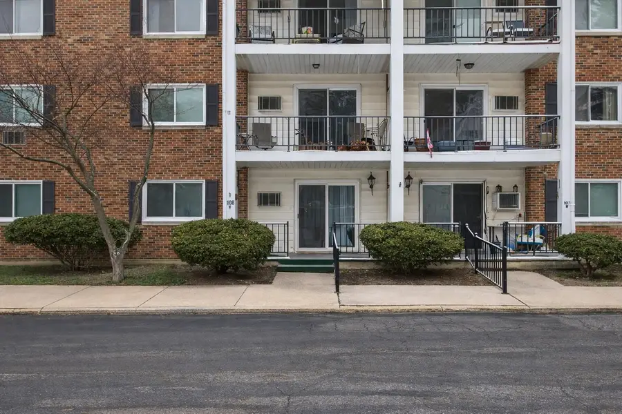 806 W Michigan Avenue #108W, Jackson, MI 49202 - #2