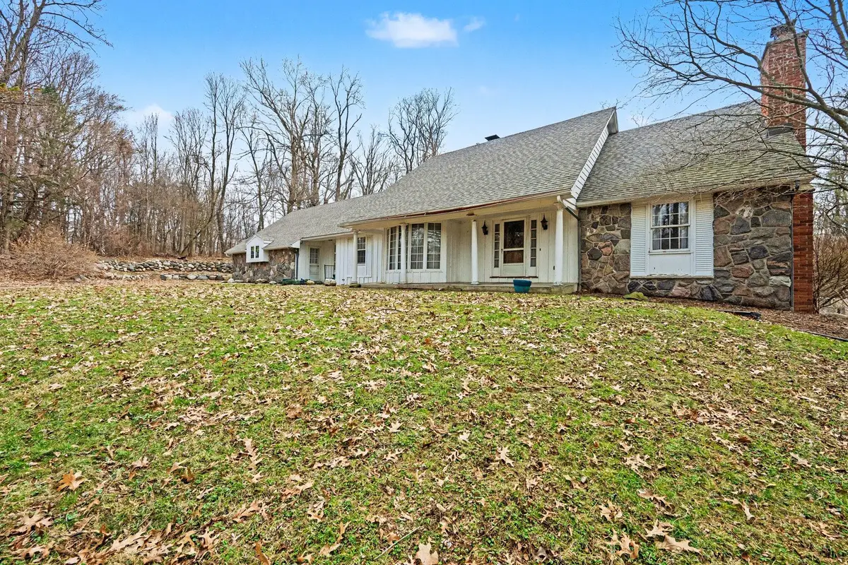 19300 East Avenue N, Battle Creek, MI 49017 - #1