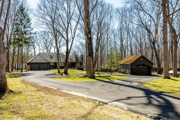 7343 Lucy Drive, Dexter, MI 48130