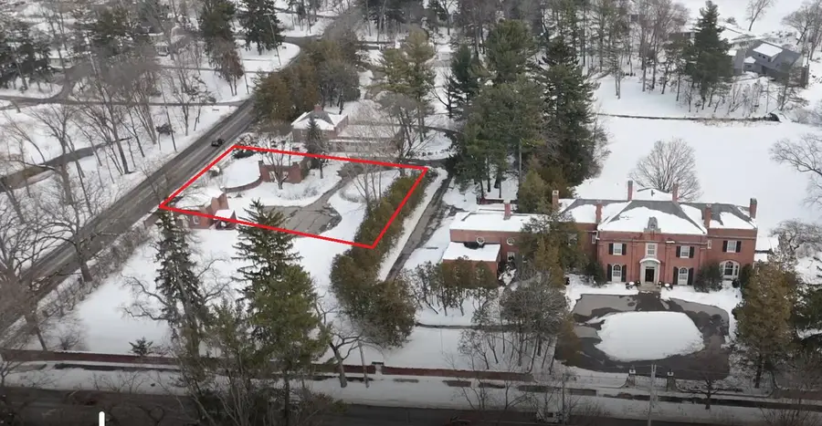 250 Plymouth Avenue Se #4, Grand Rapids, MI 49506 - #2