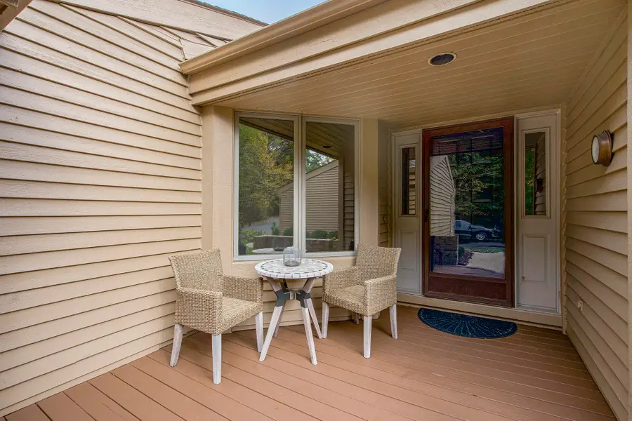 501 Woodgrove Drive, Ann Arbor, MI 48103 - #3