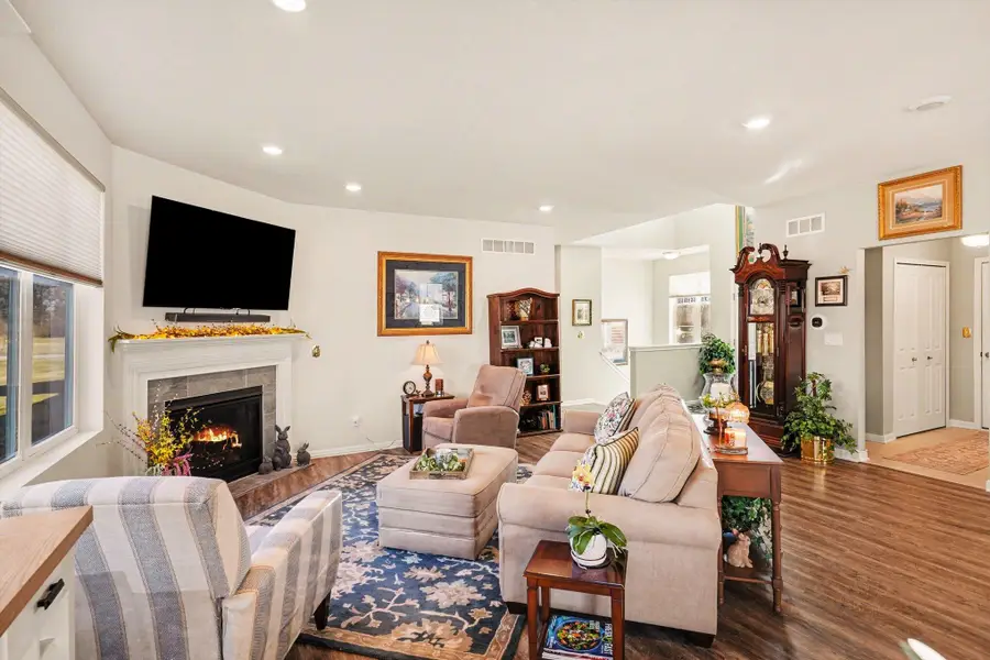 5725 Trail Side Lane, Whitmore Lake, MI 48189 - #2