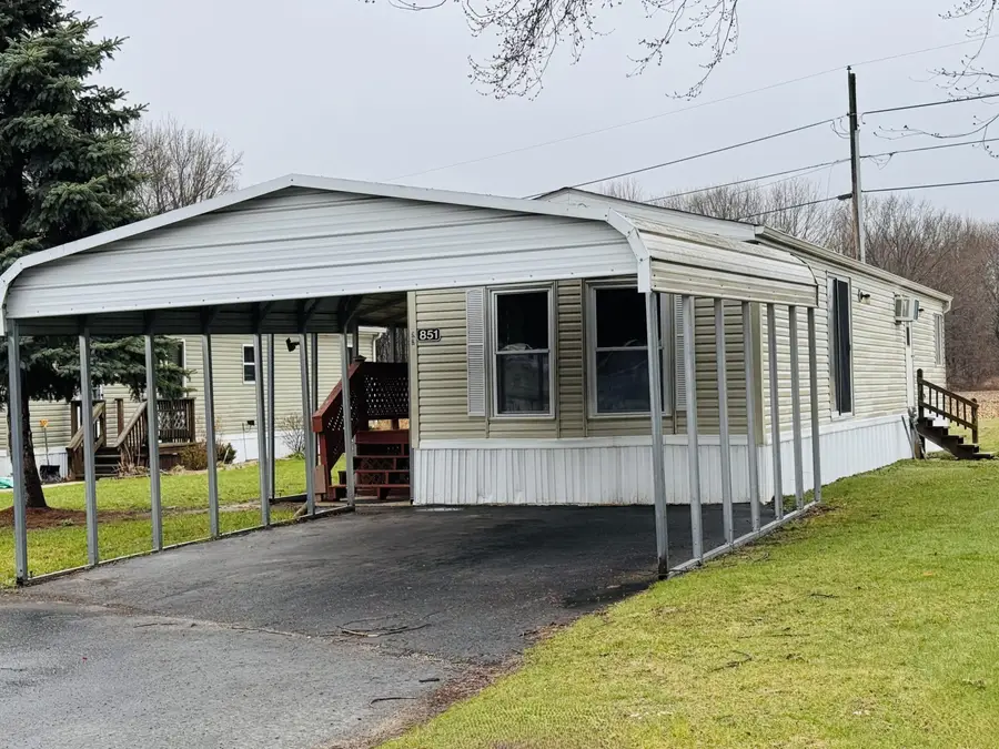 851 Mobile Boulevard #4, Niles, MI 49120 - #2