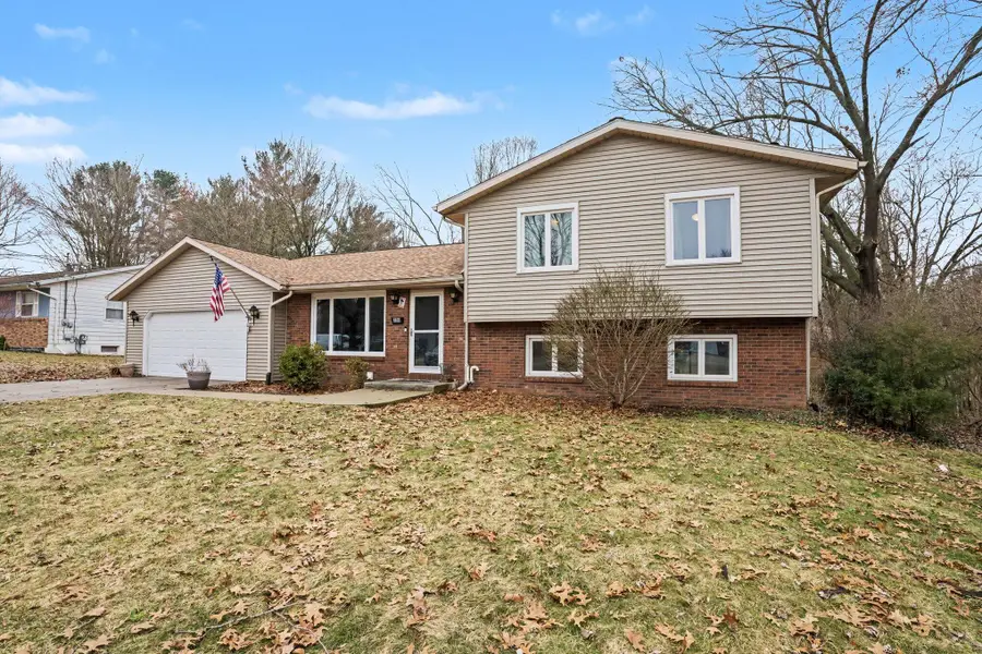 306 Davis Street, Paw Paw, MI 49079 - #2