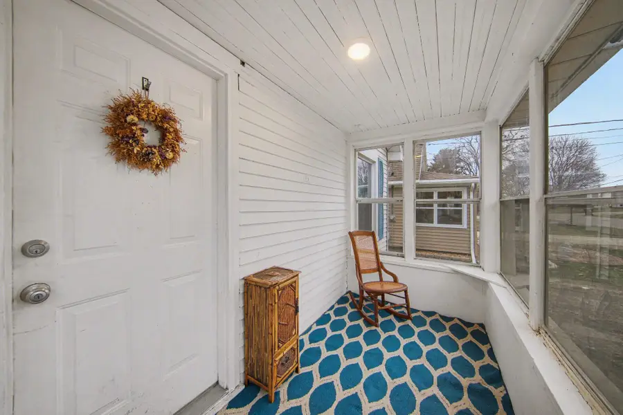 326 22nd Street, Jackson, MI 49203 - #3