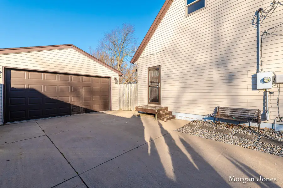 187 Washington Street, Saranac, MI 48881 - #3