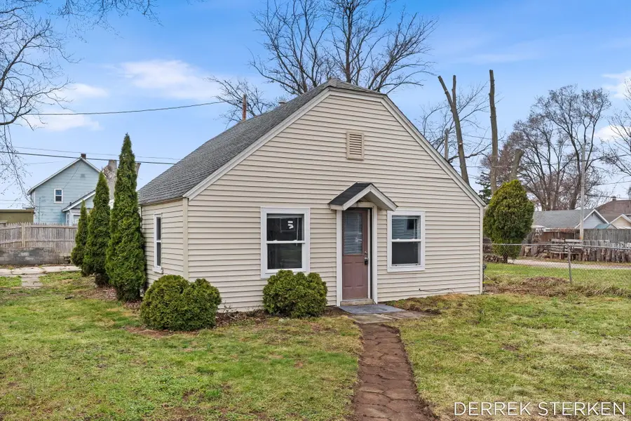 172 Reed Avenue, Holland, MI 49423 - #3