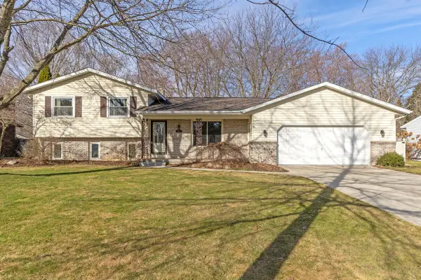 1335 Sierra Avenue Nw, Grand Rapids, MI 49534