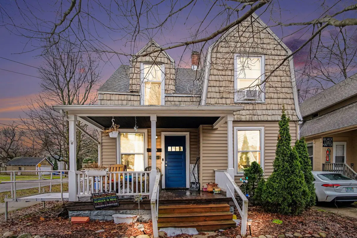 558 Carrier Street Ne, Grand Rapids, MI 49505 - #1