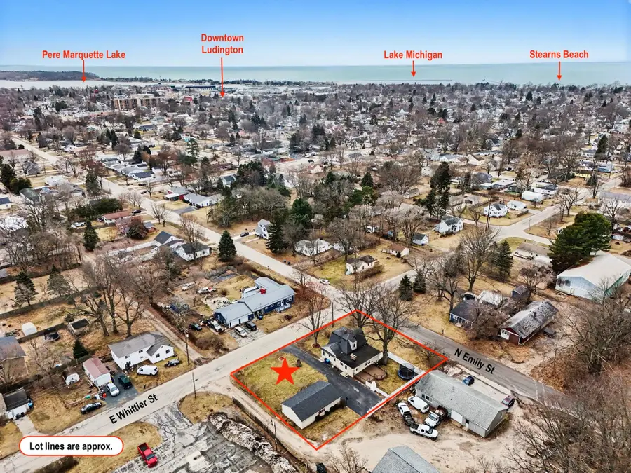 802 N Emily Street, Ludington, MI 49431 - #2