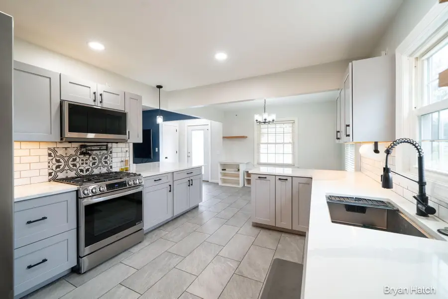 2836 Fuller Avenue Ne, Grand Rapids, MI 49505 - #3