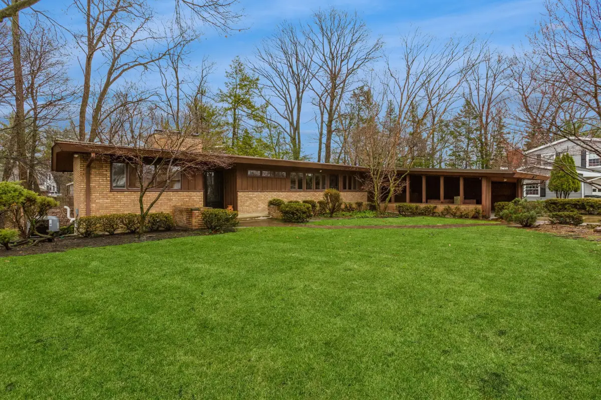 1301 Lewis Avenue, Saint Joseph, MI 49085 - #1