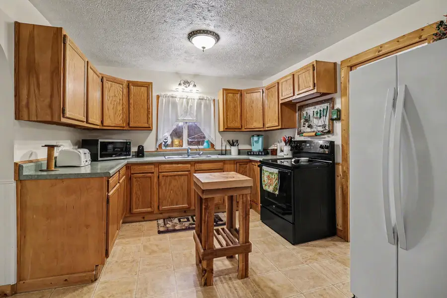 2240 E Loop Road, Shelby, MI 49455 - #2